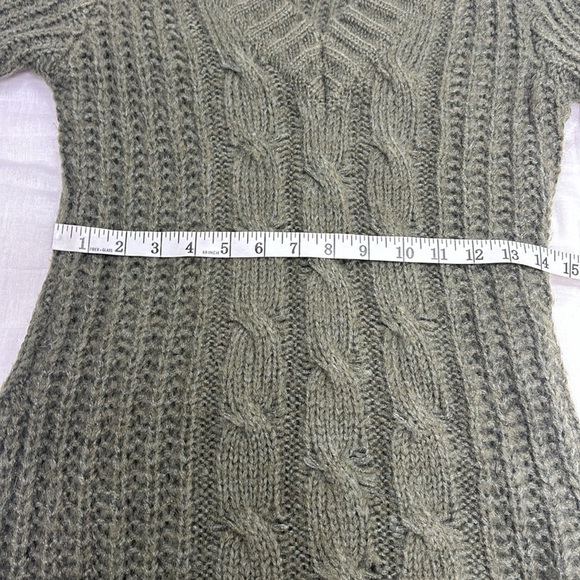 Charlotte russe olive color long sweater size L - Picture 14 of 14